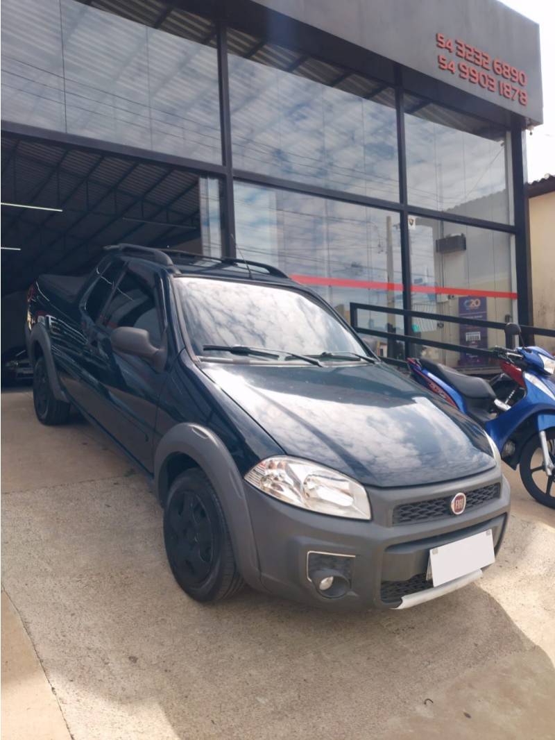 FIAT - STRADA - 2015/2015 - Azul - R$ 56.000,00