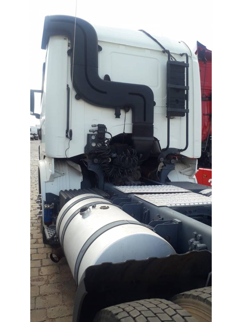 SCANIA - G-420 - 2011/2012 - Branca - R$ 280.000,00