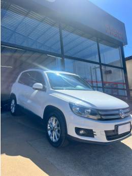 VOLKSWAGEN - TIGUAN - 2015/2015 - Branca - R$ 76.600,00