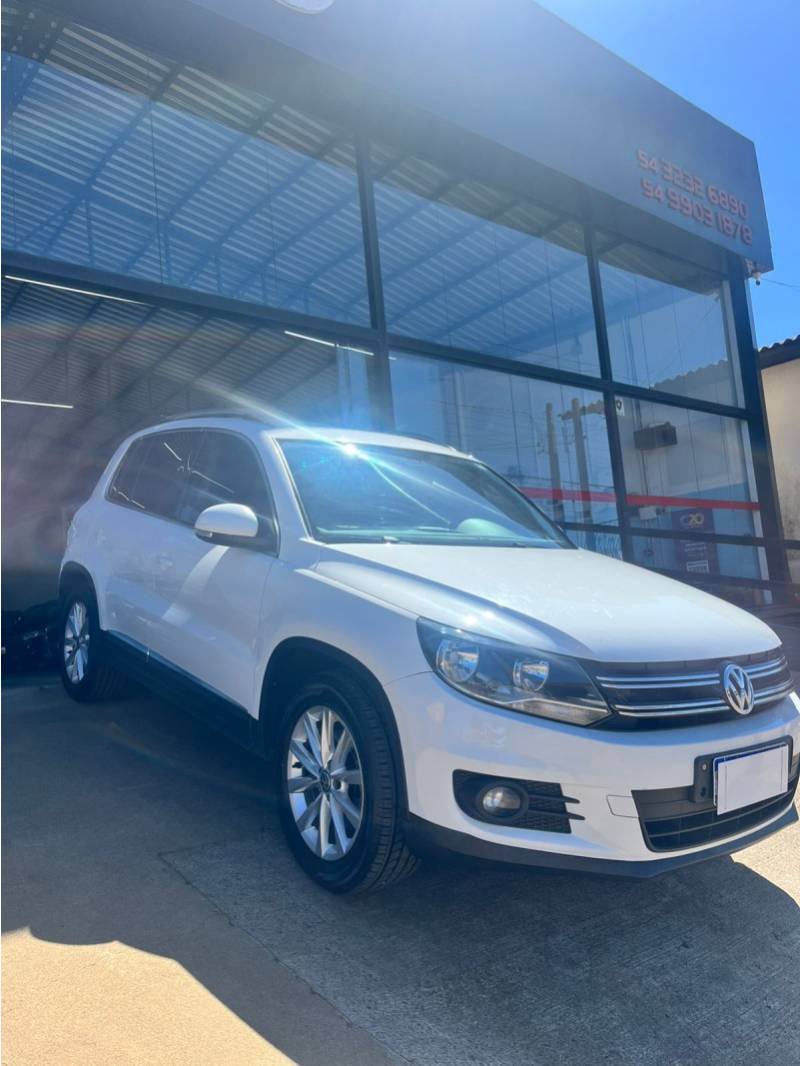 VOLKSWAGEN - TIGUAN - 2015/2015 - Branca - R$ 76.600,00