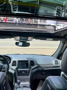 JEEP - CHEROKEE - 2018/2018 - Branca - R$ 169.900,00