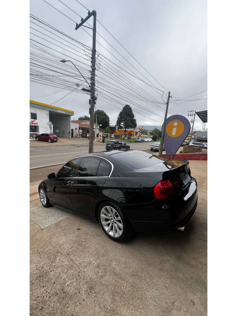 BMW - 325I - 2010/2011 - Preta - R$ 74.900,00