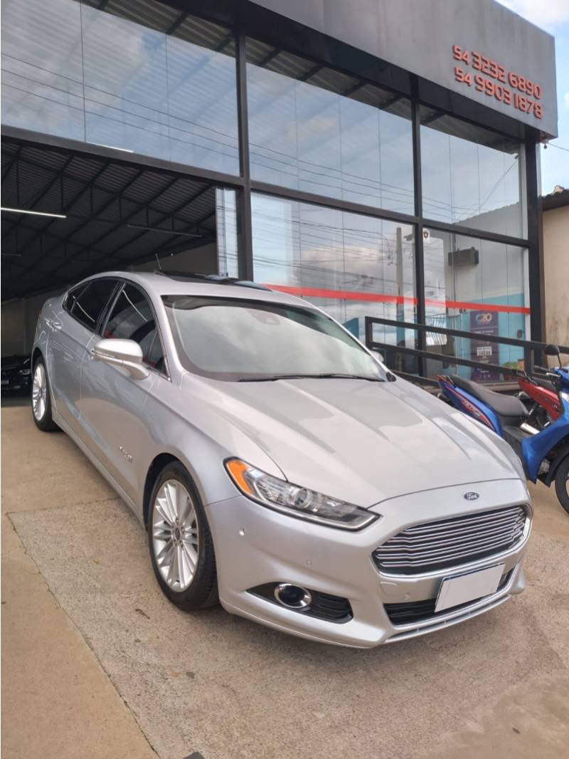 FORD - FUSION - 2014/2014 - Prata - R$ 79.900,00