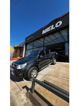 TOYOTA - HILUX - 2009/2010 - Preta - R$ 110.000,00