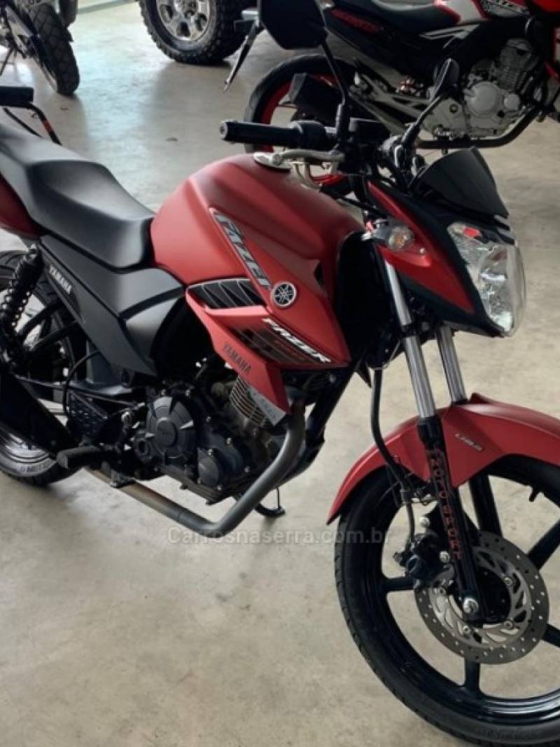 YAMAHA - FAZER - 2021/2022 - Vermelha - R$ 17.700,00