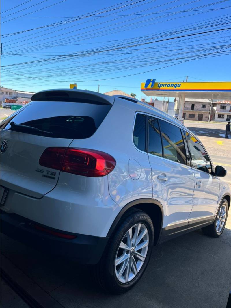 VOLKSWAGEN - TIGUAN - 2015/2015 - Branca - R$ 76.600,00