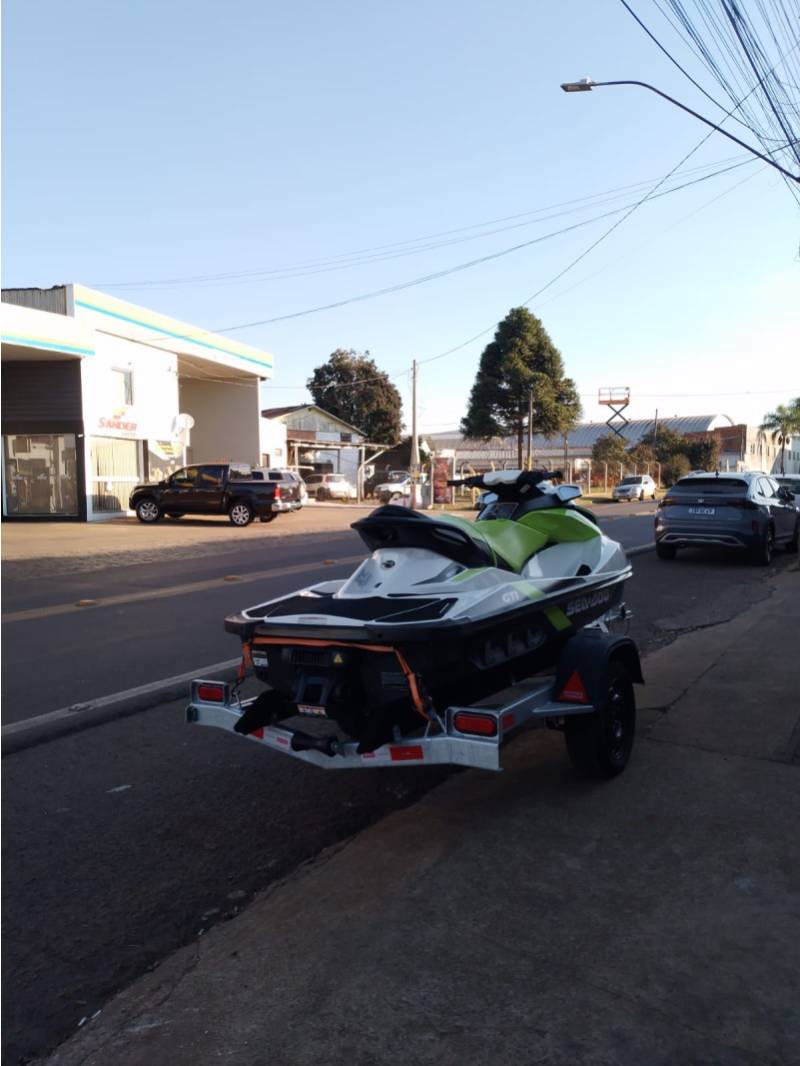 SEADOO - JET SKI - 2016/2017 - Verde - R$ 68.000,00