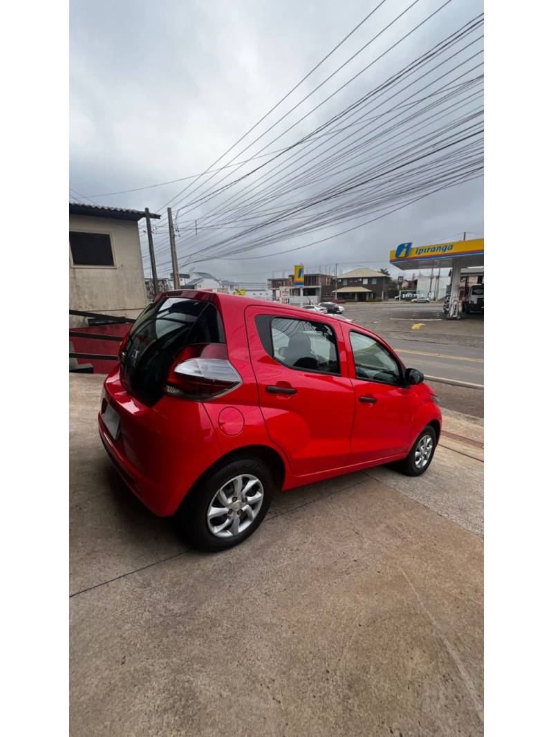 FIAT - MOBI - 2019/2020 - Vermelha - R$ 43.900,00