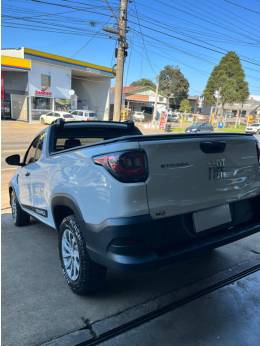 FIAT - STRADA - 2021/2022 - Branca - R$ 74.900,00