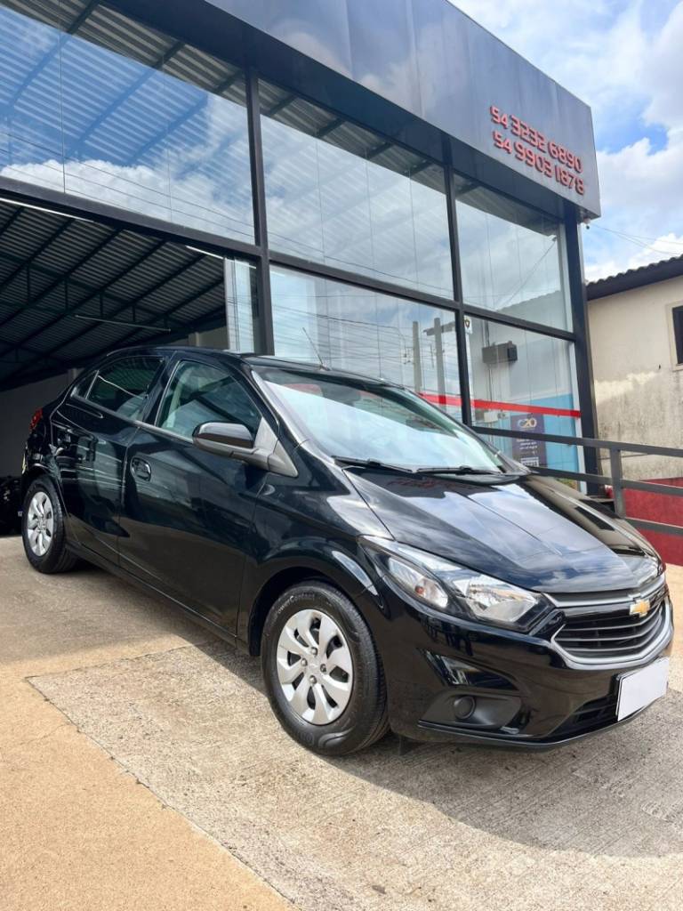 CHEVROLET - ONIX - 2019/2019 - Prata - R$ 59.900,00