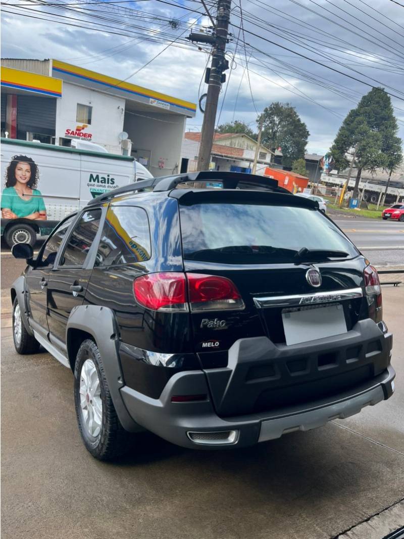 FIAT - PALIO - 2013/2014 - Preta - R$ 42.900,00