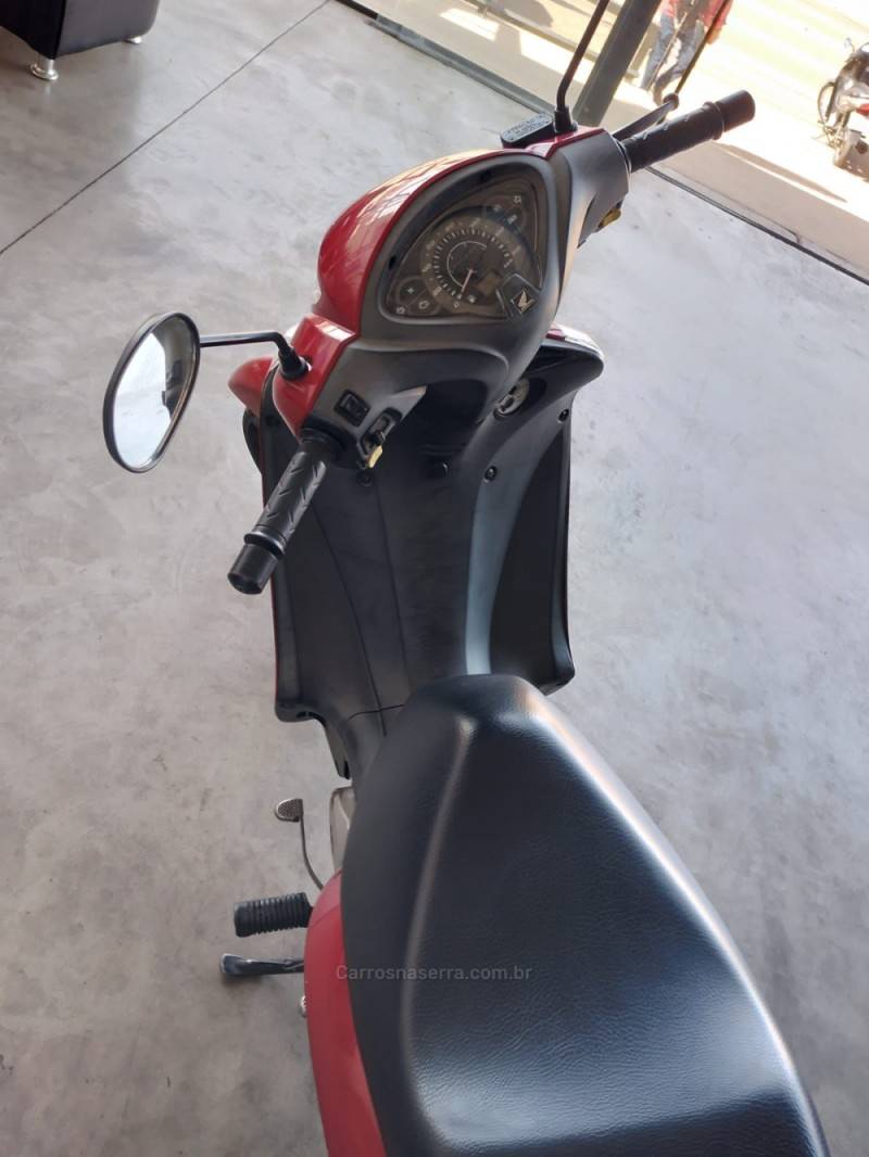 HONDA - BIZ 125 - 2012/2013 - Vermelha - R$ 13.700,00