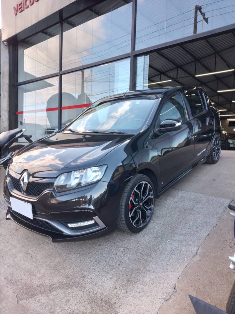RENAULT - SANDERO - 2021/2022 - Preta - R$ 88.900,00
