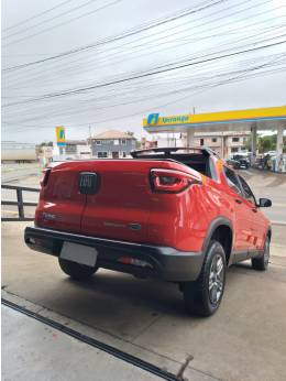 FIAT - TORO - 2023/2024 - Vermelha - R$ 129.900,00