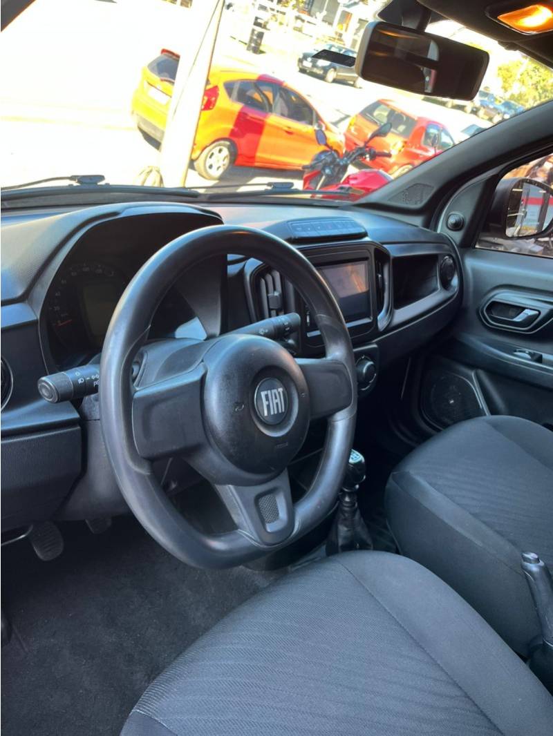 FIAT - STRADA - 2021/2022 - Branca - R$ 74.900,00
