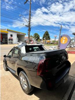 RENAULT - OROCH - 2019/2019 - Preta - R$ 79.900,00