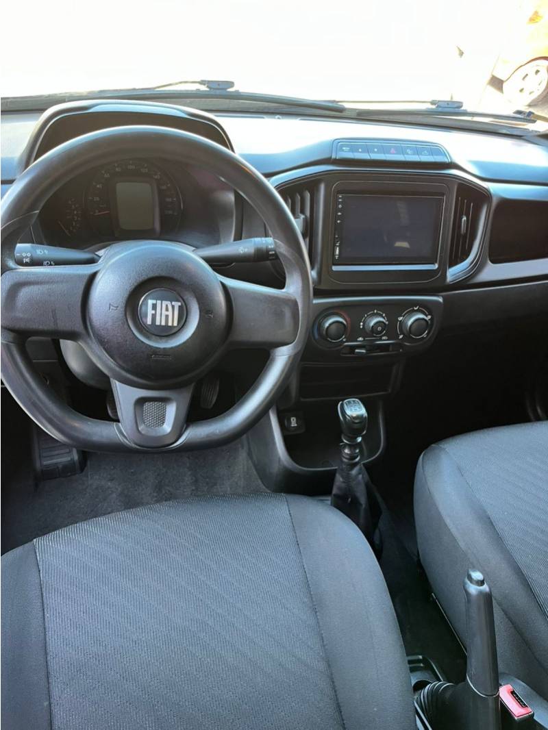 FIAT - STRADA - 2021/2022 - Branca - R$ 74.900,00