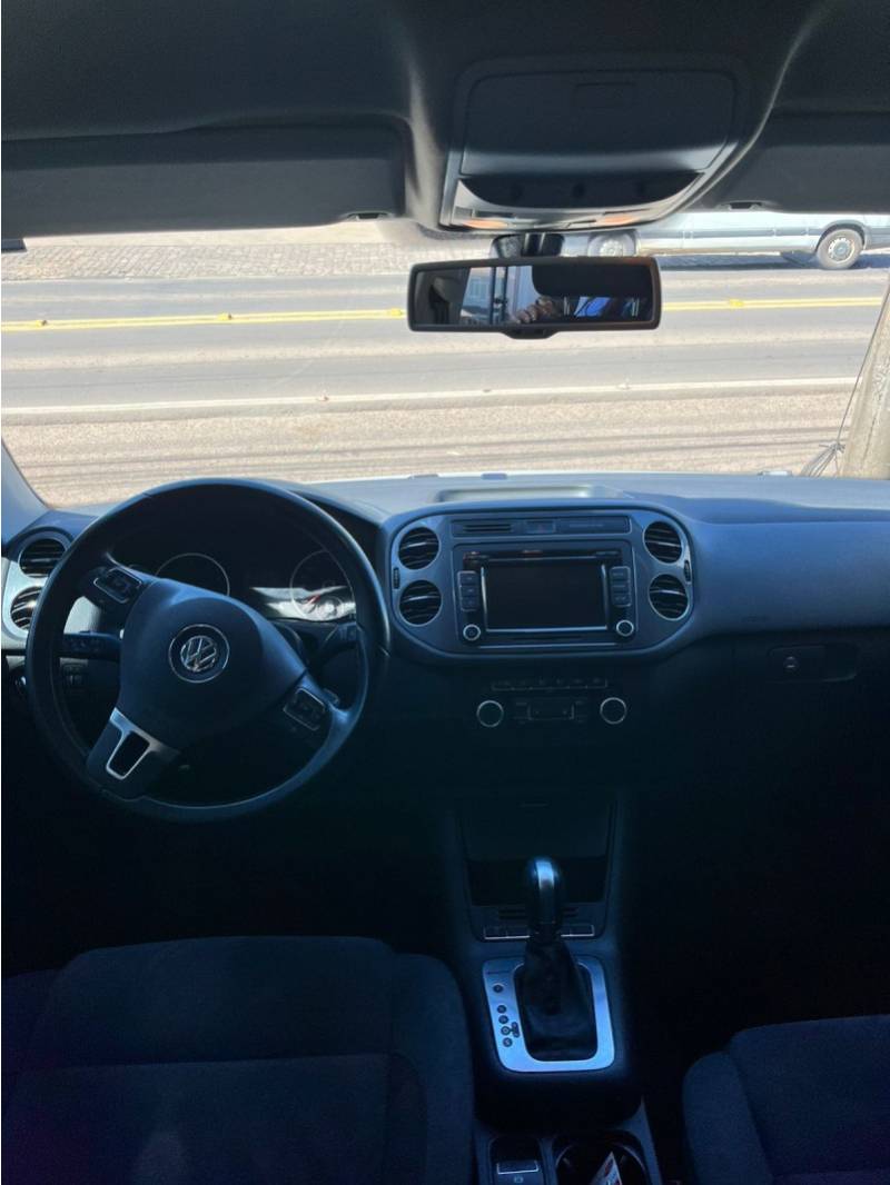 VOLKSWAGEN - TIGUAN - 2015/2015 - Branca - R$ 76.600,00