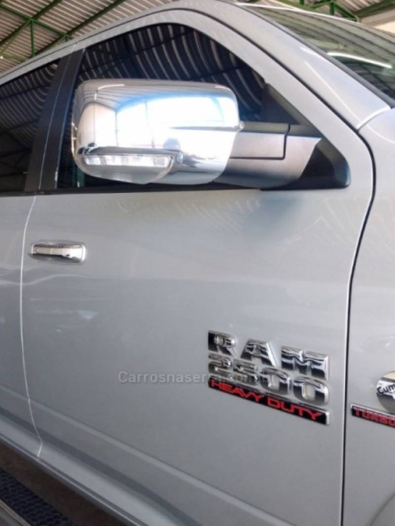 RAM - 2500 LARAMIE - 2016/2016 - Prata - Sob Consulta