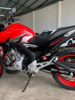 HONDA - CB 250F TWISTER - 2021/2021 - Vermelha - R$ 22.500,00