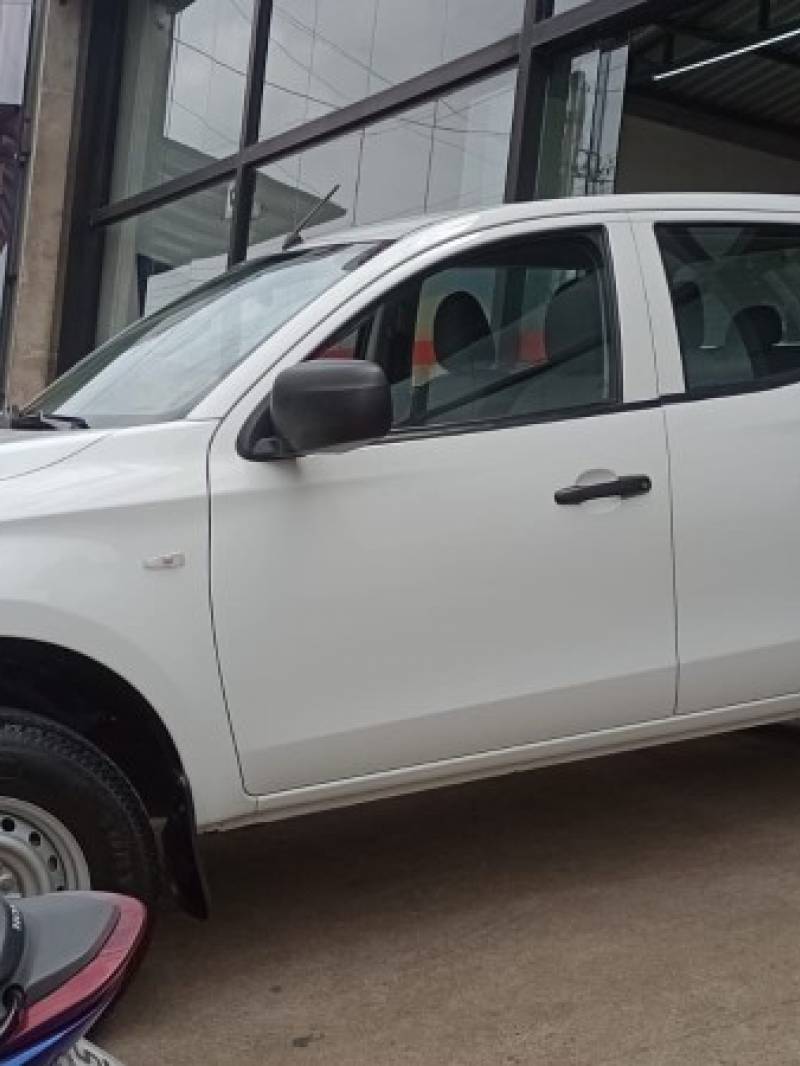 MITSUBISHI - L200 - 2021/2021 - Branca - R$ 148.000,00