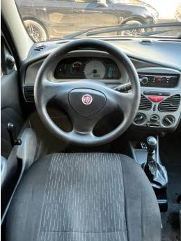 FIAT - PALIO - 2013/2014 - Branca - R$ 28.900,00