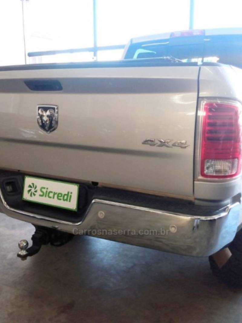 RAM - 2500 LARAMIE - 2016/2016 - Prata - Sob Consulta