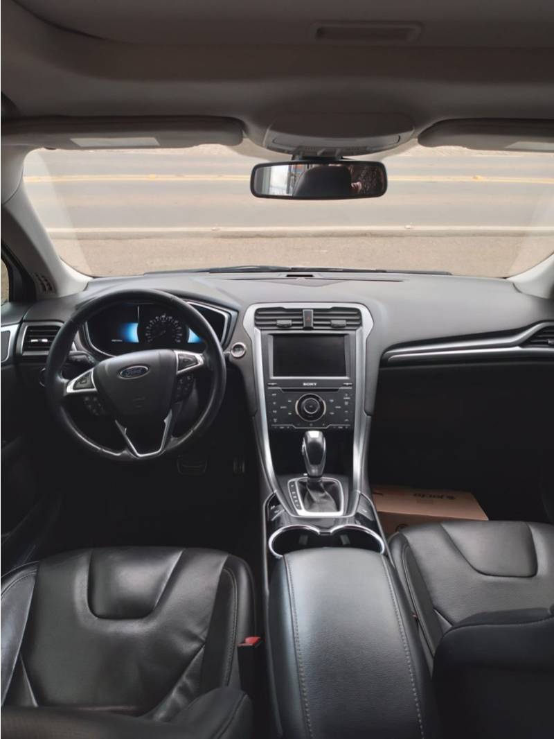 FORD - FUSION - 2014/2014 - Prata - R$ 79.900,00