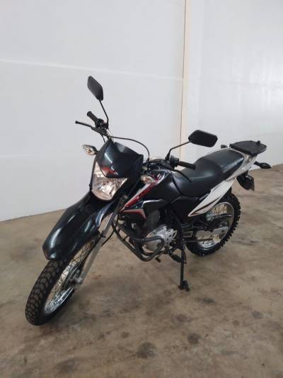 HONDA - NXR 150 - 2014/2014 - Preta - R$ 14.900,00