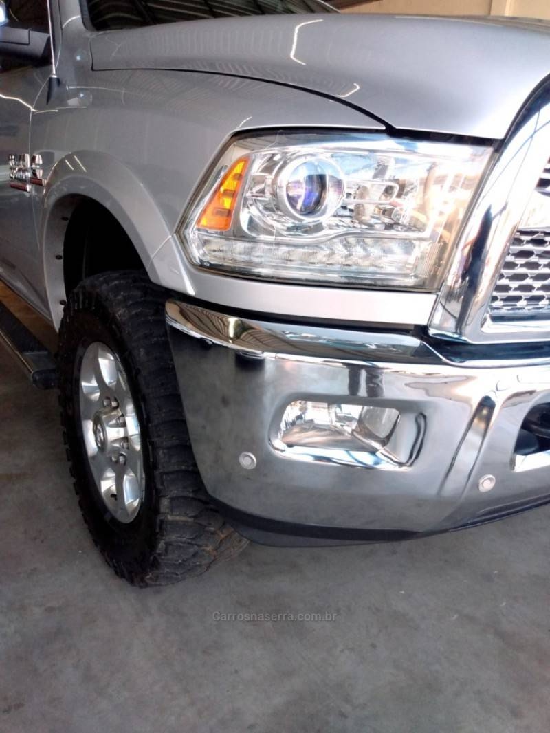 RAM - 2500 LARAMIE - 2016/2016 - Prata - Sob Consulta