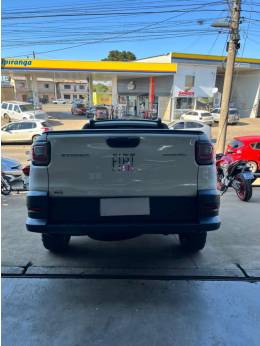 FIAT - STRADA - 2021/2022 - Branca - R$ 74.900,00