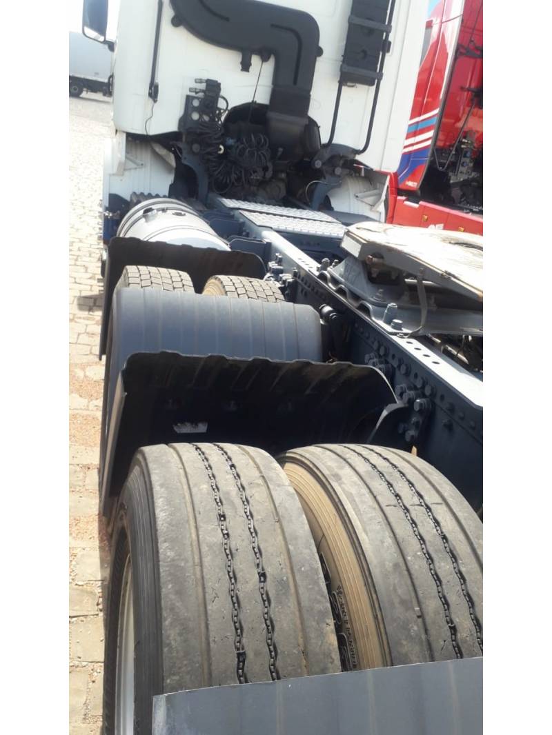 SCANIA - G-420 - 2011/2012 - Branca - R$ 280.000,00