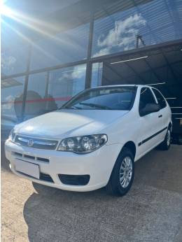 FIAT - PALIO - 2013/2014 - Branca - R$ 28.900,00