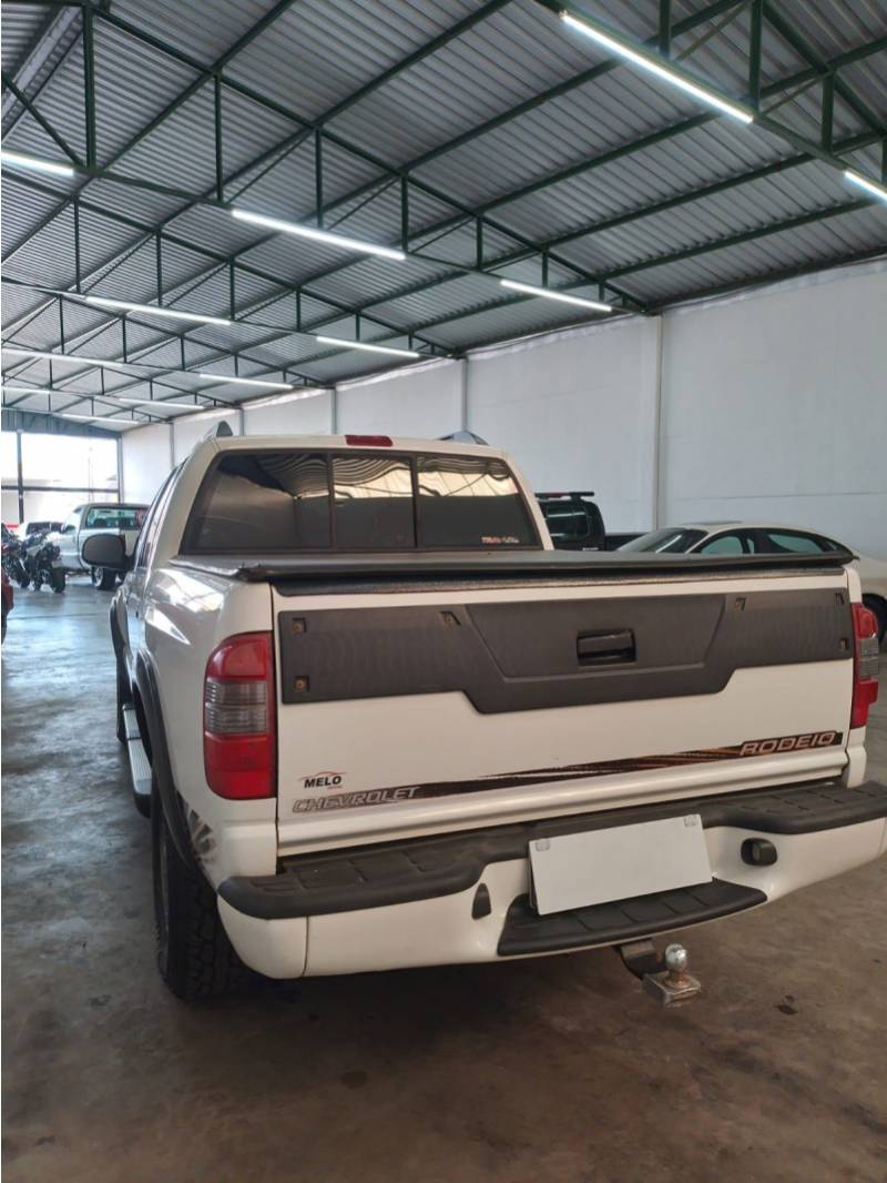 CHEVROLET - S10 - 2010/2011 - Branca - Sob Consulta