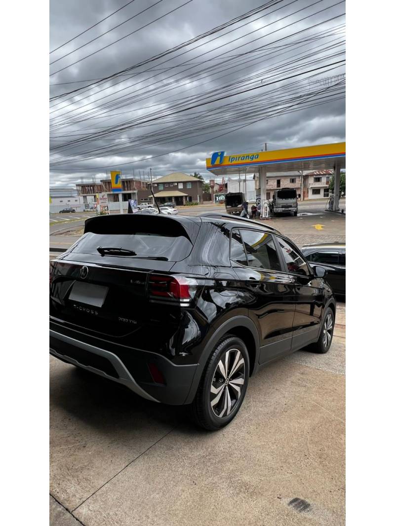 VOLKSWAGEN - T-CROSS - 2025/2026 - Preta - R$ 139.900,00
