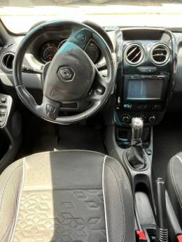 RENAULT - OROCH - 2019/2019 - Preta - R$ 79.900,00