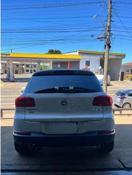 VOLKSWAGEN - TIGUAN - 2015/2015 - Branca - R$ 76.600,00