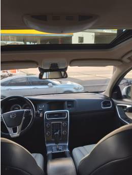 VOLVO - S60 - 2011/2011 - Branca - R$ 72.500,00